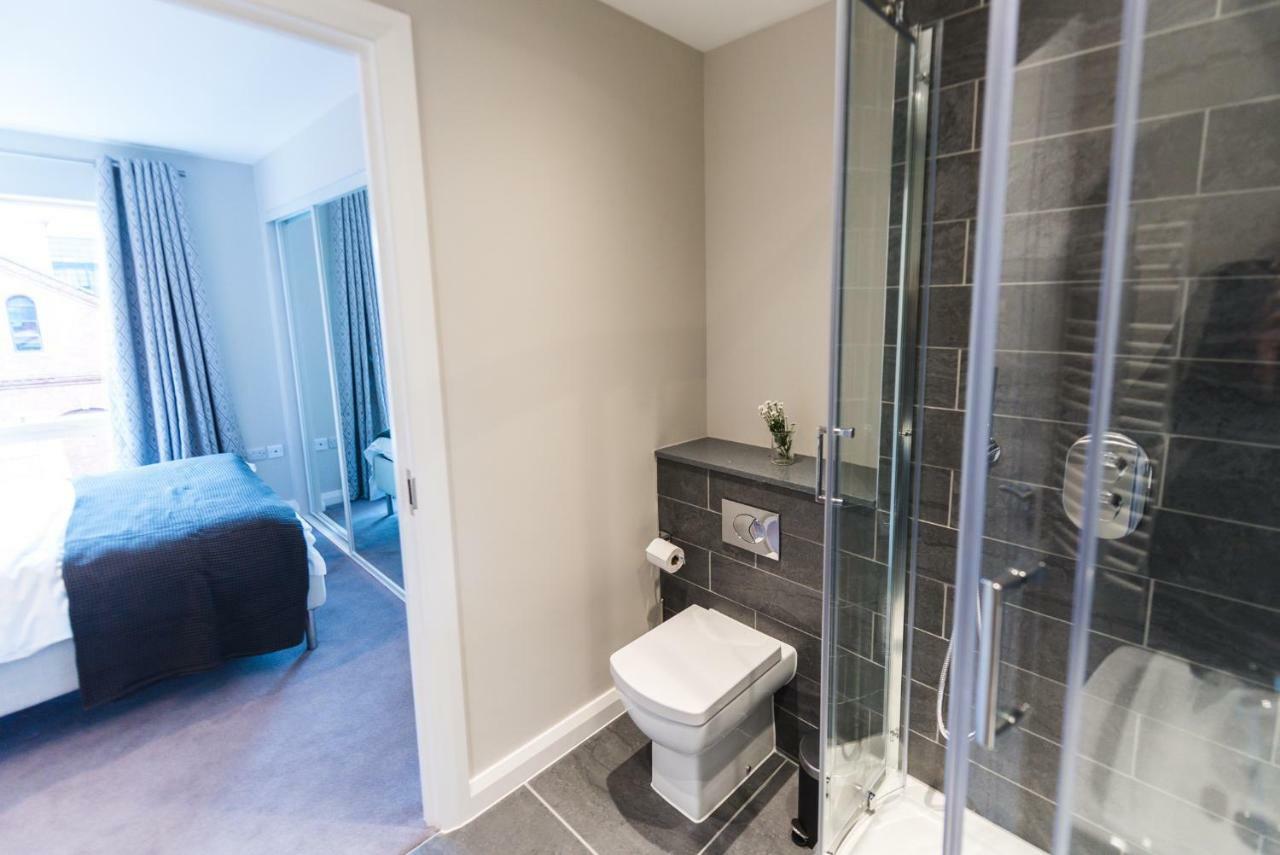 5 Star Brand New City Centre Apartment Belfast Esterno foto