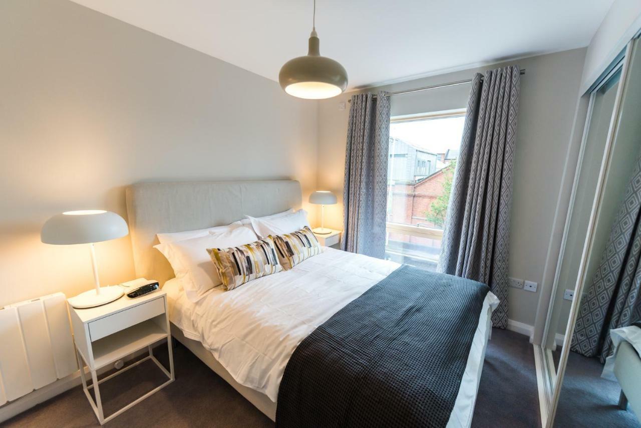5 Star Brand New City Centre Apartment Belfast Esterno foto